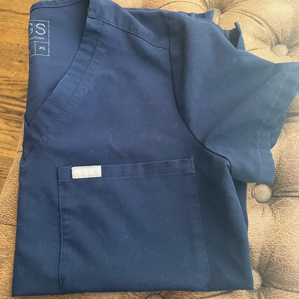 Figs XS Caterina one pocket scrub top (great condition!)